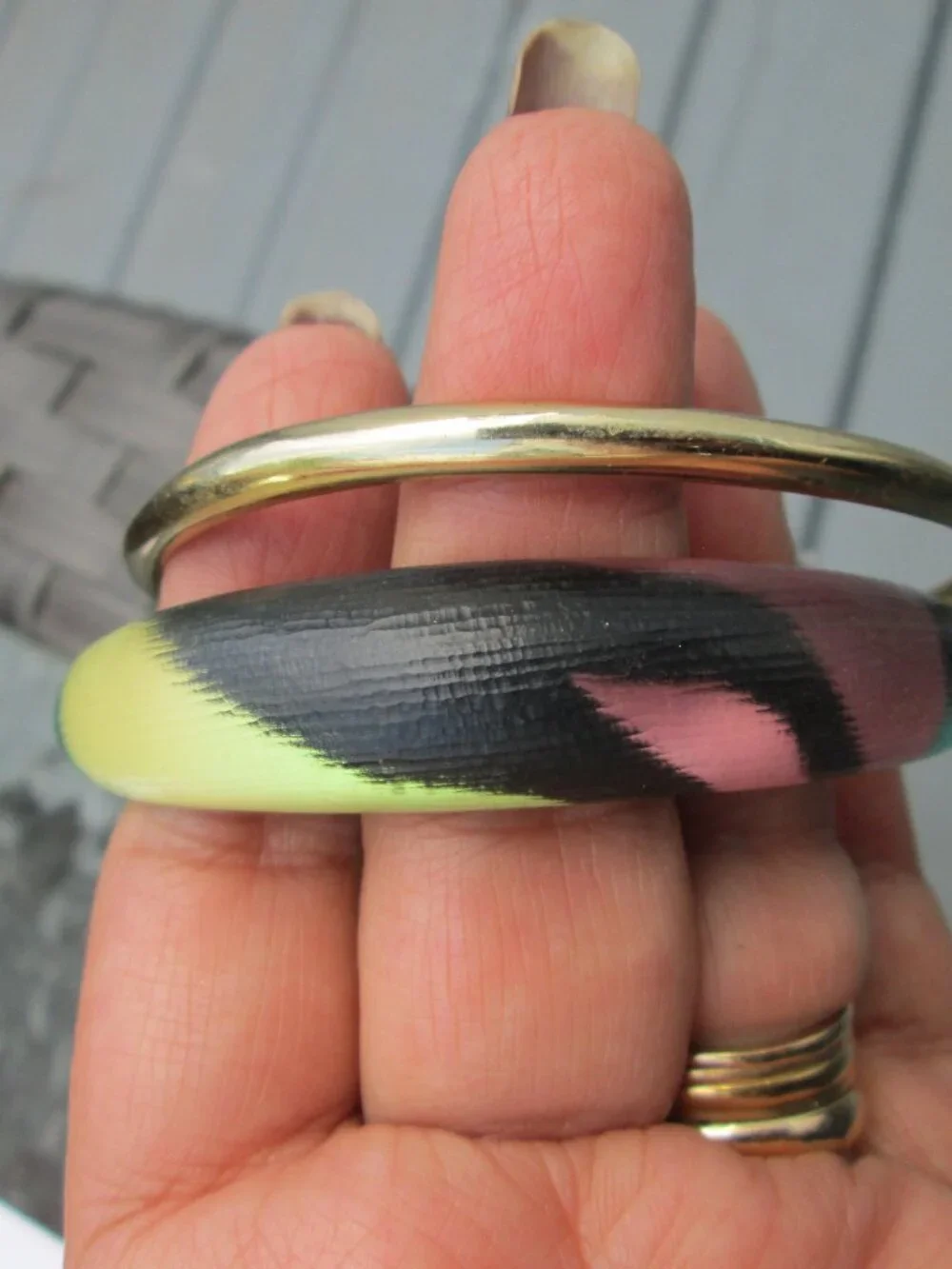 Alexis Bittar Tapered Lucite Bracelets set - Picture 5 of 8